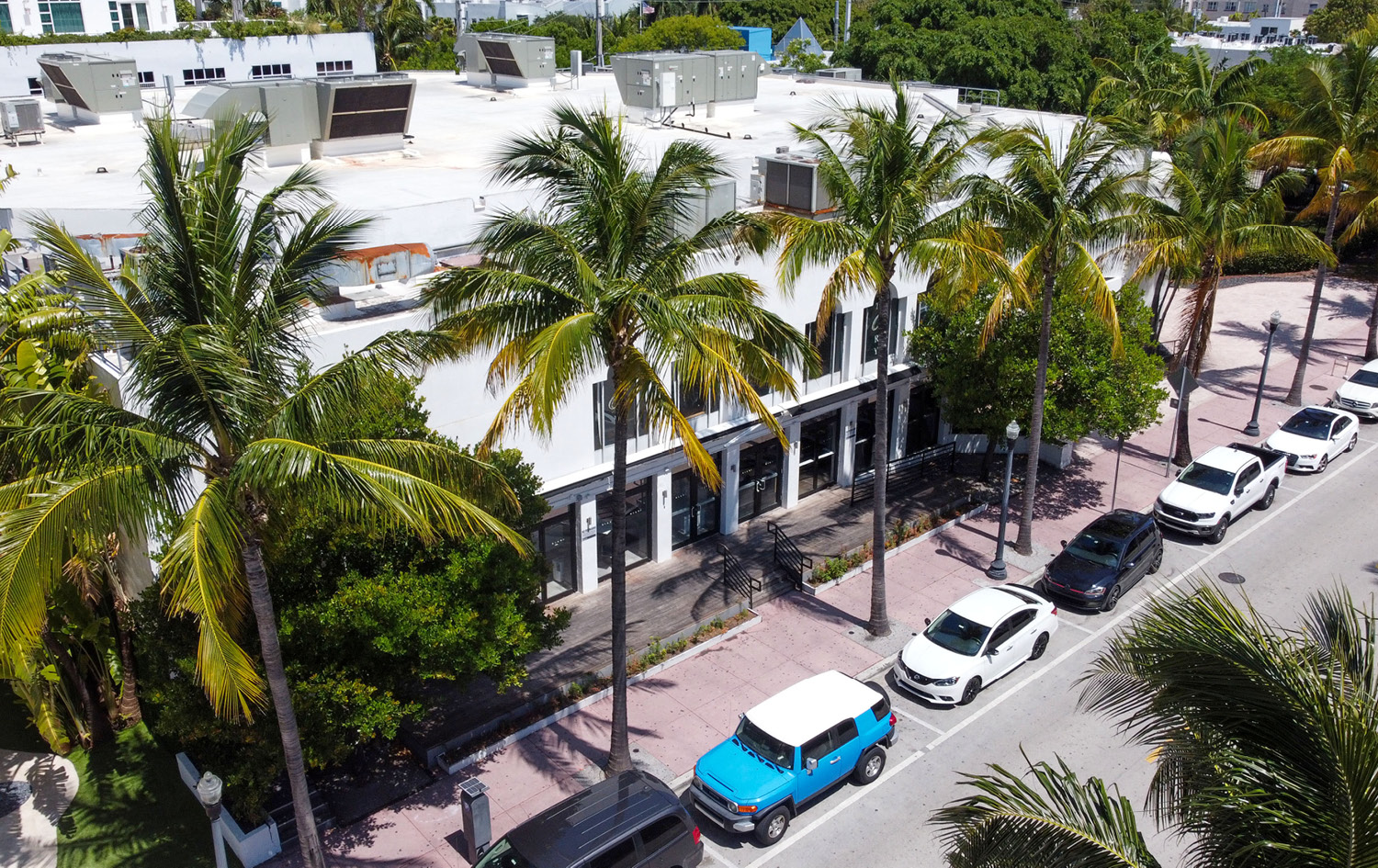 124-136 Collins Ave_Gallery3